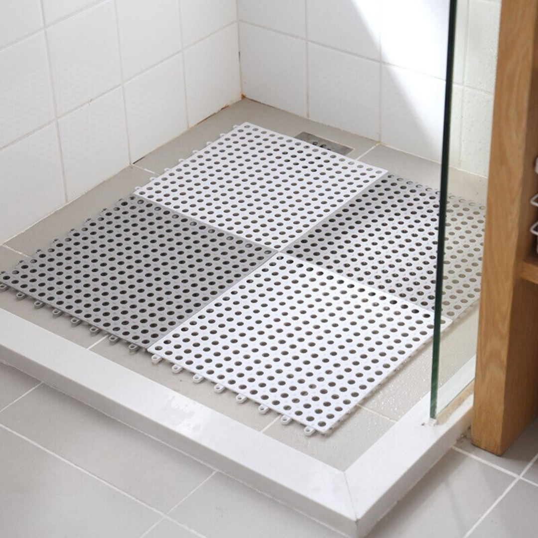 Non-Slip Bathroom Safety Mat with Quick-Dry Design